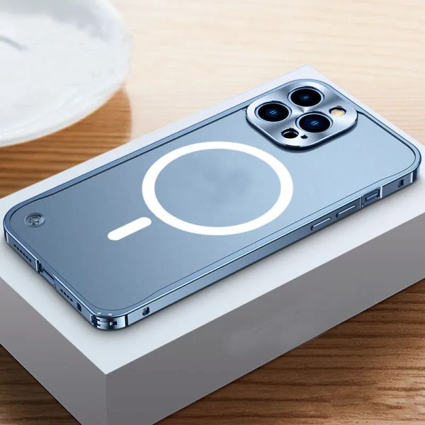 Metal magnetic shell, aluminum alloy frame, wireless charging Apple phone case, 16 professional maximum, 15 14 13 12 11 semi transparent matte shell, Gold
Metal magnetic shell, aluminum alloy frame, wireless charging Apple phone case, 16 professional maximum, 15 14 13 12 11 semi transparent matte shell, Gold