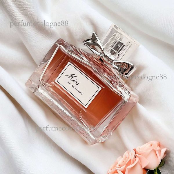 perfume cologne high quality Brand original man perfume women perfumes 100ml fragrance good smell long brand ladygirl Perfumes cologne body mist spray fast ship
perfume cologne high quality Brand original man perfume women perfumes 100ml fragrance good smell long brand ladygirl Perfumes cologne body mist spray fast ship