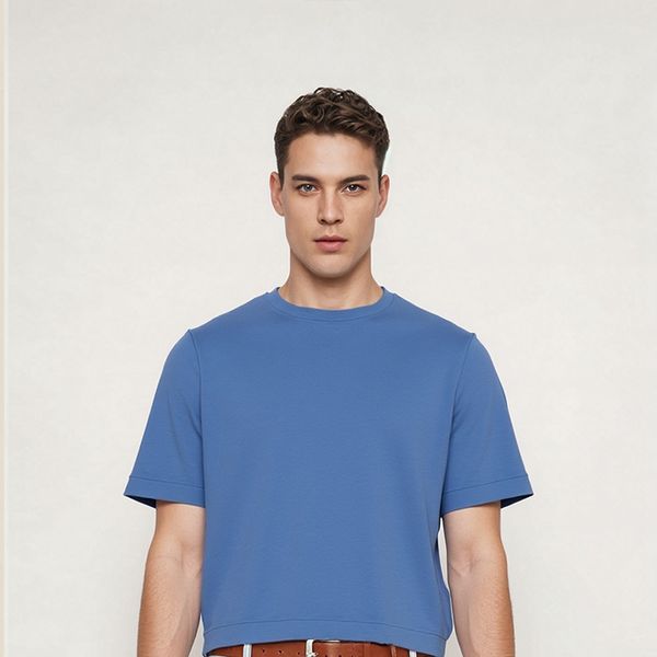 the threedimensional cut is more stylish and the womens classic navy blue round neck tshirt combines fashion and comfort
the threedimensional cut is more stylish and the womens classic navy blue round neck tshirt combines fashion and comfort