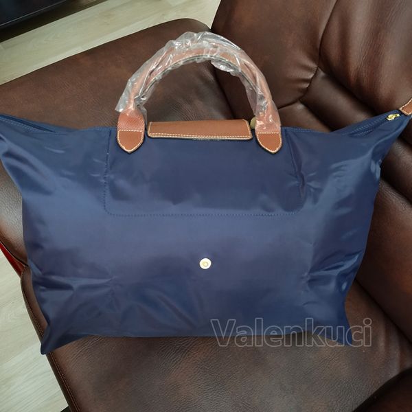 Designer Travelling Bags for Women Large Travel Handbag Weekend Luggage Bags Tote 730-7, Deep blue
Designer Travelling Bags for Women Large Travel Handbag Weekend Luggage Bags Tote 730-7, Deep blue