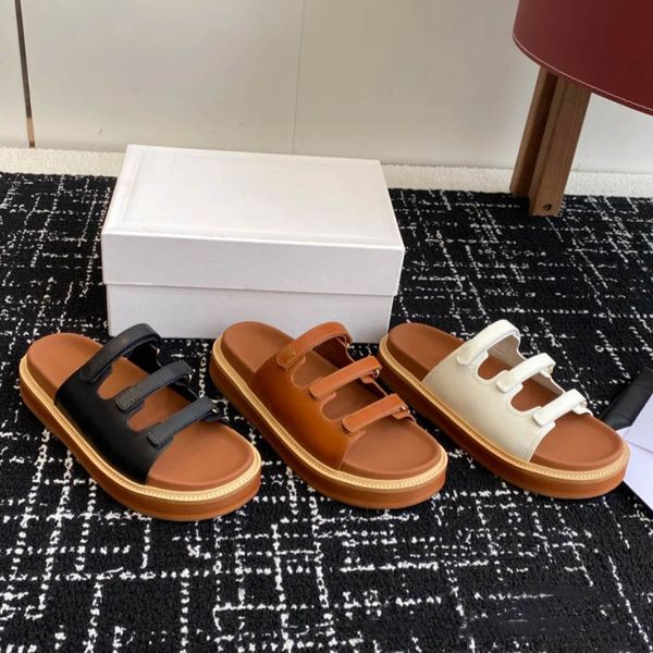 Designer Sandals 2025 Summer Fashion Retro Thick Bottom Sandals Metal Buckle One Word Three Strap Casual Thick Bottom Slippers Sandals Slippers