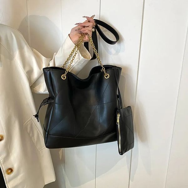 The new large capacity rhombus chain bag small all kinds of shoulder bag commuting simple hand tote bag 2025s hot shoulder bag, #4
The new large capacity rhombus chain bag small all kinds of shoulder bag commuting simple hand tote bag 2025s hot shoulder bag, #4