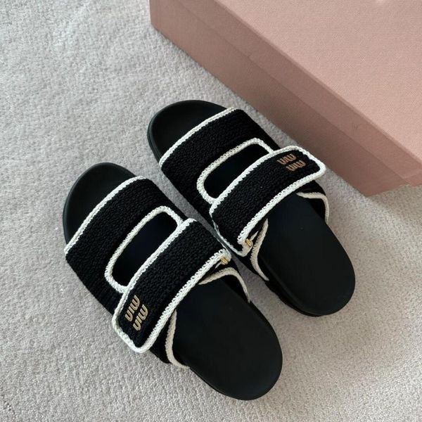 Free Shipping Summer designer New Women Retro Velcro One Word Slippers for Casual and Versatile Outerwear, Thick Beach Sandals with Exposed Toes, Color1
Free Shipping Summer designer New Women Retro Velcro One Word Slippers for Casual and Versatile Outerwear, Thick Beach Sandals with Exposed Toes, Color1