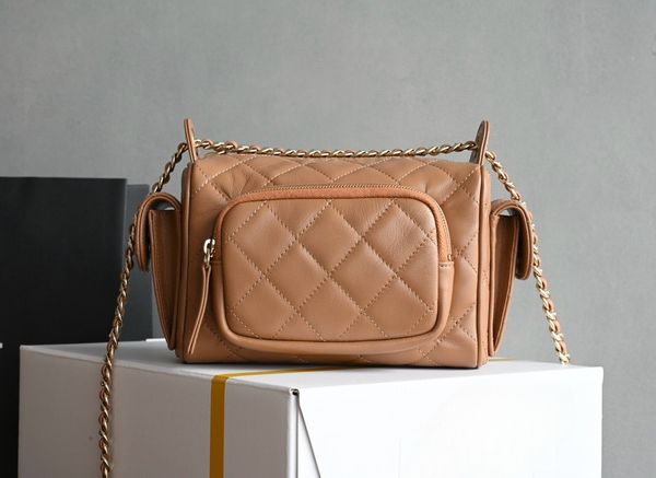 2025 Mirror Quality24K new women's bag, shiny wrinkled lambskin, small camera bag, single-shoulder bag.Real Leather Designer Handbags Luxury Bag designer bag, A1
2025 Mirror Quality24K new women's bag, shiny wrinkled lambskin, small camera bag, single-shoulder bag.Real Leather Designer Handbags Luxury Bag designer bag, A1