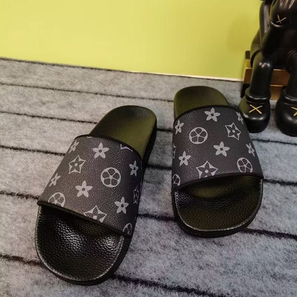 Hot selling free shipping designer new slippers for men, presbyopia beach sandals for women, outdoor sizes 36-45,, Color3
Hot selling free shipping designer new slippers for men, presbyopia beach sandals for women, outdoor sizes 36-45,, Color3