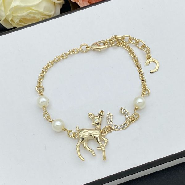 Luxury Designer Charm Bracelets Light Classic Bracelet Fashion Gift Accessories Letter Bangle Jewelry
Luxury Designer Charm Bracelets Light Classic Bracelet Fashion Gift Accessories Letter Bangle Jewelry