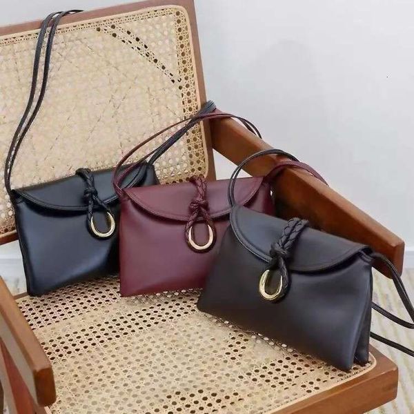Designer New Smooth Leather Envelope Texture Handbag Liberta Knitted Commuter Shoulder Cross Bag, Khaki
Designer New Smooth Leather Envelope Texture Handbag Liberta Knitted Commuter Shoulder Cross Bag, Khaki