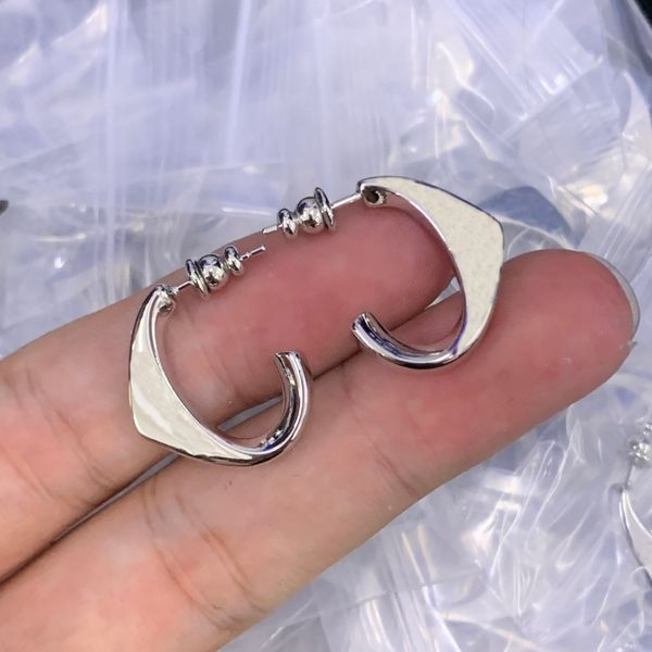 Designer Earrings Fashion Gold Hoop Earrings for Lady Women Party Earring Wedding Lovers Gift Engagement Jewelry
Designer Earrings Fashion Gold Hoop Earrings for Lady Women Party Earring Wedding Lovers Gift Engagement Jewelry