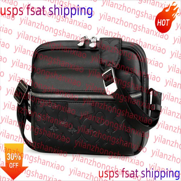 S LOCK Crossbody Bag Men Designer Messenger Bag Embossed Shoulder Bag Courier Macassars Handbag Luxury Cross body Purse Wallets M464546, 13#
S LOCK Crossbody Bag Men Designer Messenger Bag Embossed Shoulder Bag Courier Macassars Handbag Luxury Cross body Purse Wallets M464546, 13#