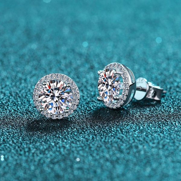 Moissanite Gemstones High-Quality 925 Silver Jewelry: Delicate Moissanite Stone Earrings
Moissanite Gemstones High-Quality 925 Silver Jewelry: Delicate Moissanite Stone Earrings