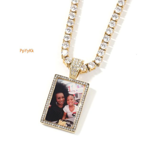 Luxury Jewelry New Geometric Memory Frame Pendant Minimalist Hip Hop VVS Moissanite Diamond Studded Personalized Photo Necklace Premium Quality
Luxury Jewelry New Geometric Memory Frame Pendant Minimalist Hip Hop VVS Moissanite Diamond Studded Personalized Photo Necklace Premium Quality