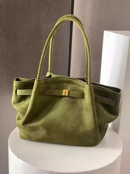 2025 New High - end Commuting Large - capacity Handheld Dumpling - shaped Bag for Women Retro Suede Single - shoulder Tote Bag for Autumn and Winter, Green
2025 New High - end Commuting Large - capacity Handheld Dumpling - shaped Bag for Women Retro Suede Single - shoulder Tote Bag for Autumn and Winter, Green