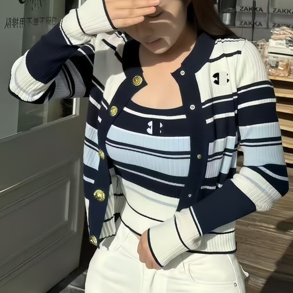 Luxury Knitted Women's Open Knitted Woolen Sweater Elegant Sweater Jacket Long Sleeve Jacket Designer Autumn/Winter Knitted Top, Sky blue
Luxury Knitted Women's Open Knitted Woolen Sweater Elegant Sweater Jacket Long Sleeve Jacket Designer Autumn/Winter Knitted Top, Sky blue