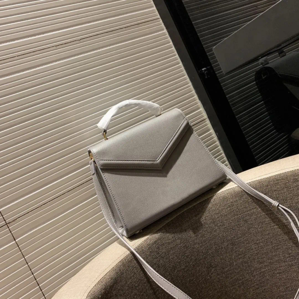 Designer bag, fashionable luxury bag, unisex shoulder bag, fashionable designer crossbody bag, versatile casual multifunctional 652364, #9
Designer bag, fashionable luxury bag, unisex shoulder bag, fashionable designer crossbody bag, versatile casual multifunctional 652364, #9