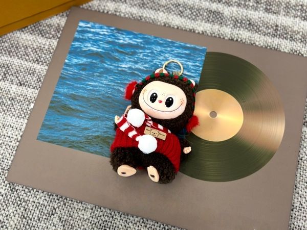 Leather pendant designer hook for boys and girls' bags, keychain, mobile phone chain
Leather pendant designer hook for boys and girls' bags, keychain, mobile phone chain