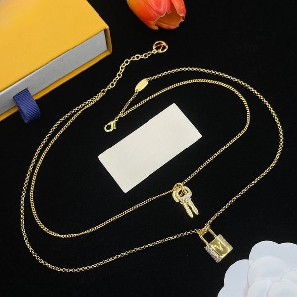 Fashion Women Luxury Designer Necklace Choker Pendant Chain 18K Gold Plated Letter Necklaces High Quality Wedding Jewelry Accessories
Fashion Women Luxury Designer Necklace Choker Pendant Chain 18K Gold Plated Letter Necklaces High Quality Wedding Jewelry Accessories