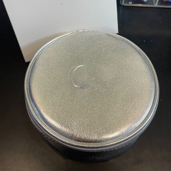 Designer Silver Leather Classic Cosmetic Beaute Lipsticks Pouch Organizer Box Storage Case with Keychain HD Makeup Mirror VIP Gift, Sky blue
Designer Silver Leather Classic Cosmetic Beaute Lipsticks Pouch Organizer Box Storage Case with Keychain HD Makeup Mirror VIP Gift, Sky blue