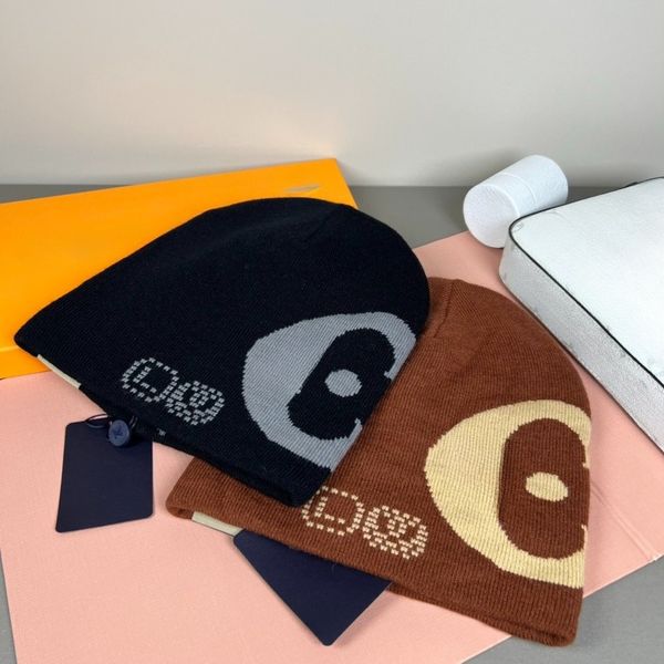 Fashion Designer hats Mens womens beanie fall/winter thermal knit hat ski brand bonnet High Quality plaid Skull Hat Luxury warm cap, Silver
Fashion Designer hats Mens womens beanie fall/winter thermal knit hat ski brand bonnet High Quality plaid Skull Hat Luxury warm cap, Silver
