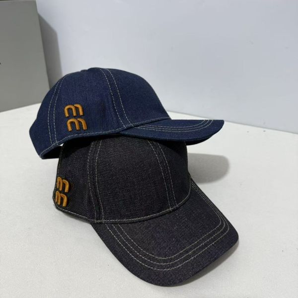 Fashion Luxury Hats Unisex Designer Hat Aand Scarf Set For Woman Men Knitted Beanie Cashmere Letter Embroidery, # 4
Fashion Luxury Hats Unisex Designer Hat Aand Scarf Set For Woman Men Knitted Beanie Cashmere Letter Embroidery, # 4