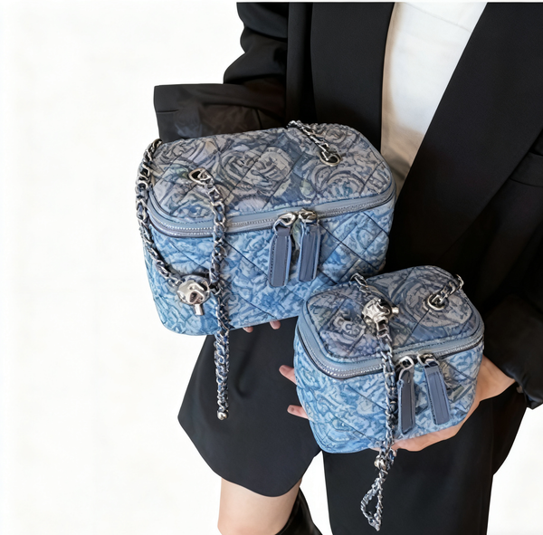 Mirror New Fashion Ra Demin Box Shaped Adjustable Chain Crossbody Square Women Girl Shoulder Bagall Flap Bag, Size l
Mirror New Fashion Ra Demin Box Shaped Adjustable Chain Crossbody Square Women Girl Shoulder Bagall Flap Bag, Size l