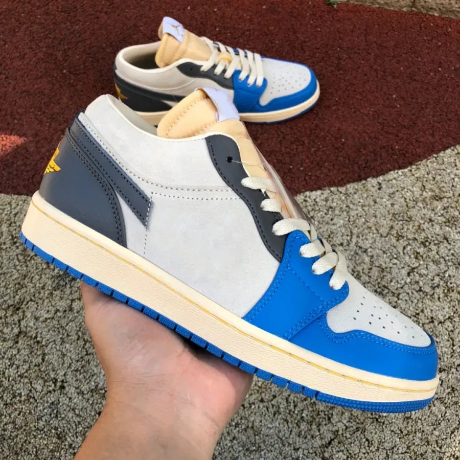 2023 men basketball shoes suede dark mocha high black toe unc hyper royal obsidian women sports sneaker mtnz
2023 men basketball shoes suede dark mocha high black toe unc hyper royal obsidian women sports sneaker mtnz