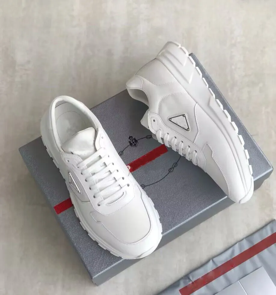 23s/s prax 01 men brushed leather sneaker shoes white black technical rubber re-nylon runner trainers brand casual walking original box cef
23s/s prax 01 men brushed leather sneaker shoes white black technical rubber re-nylon runner trainers brand casual walking original box cef
