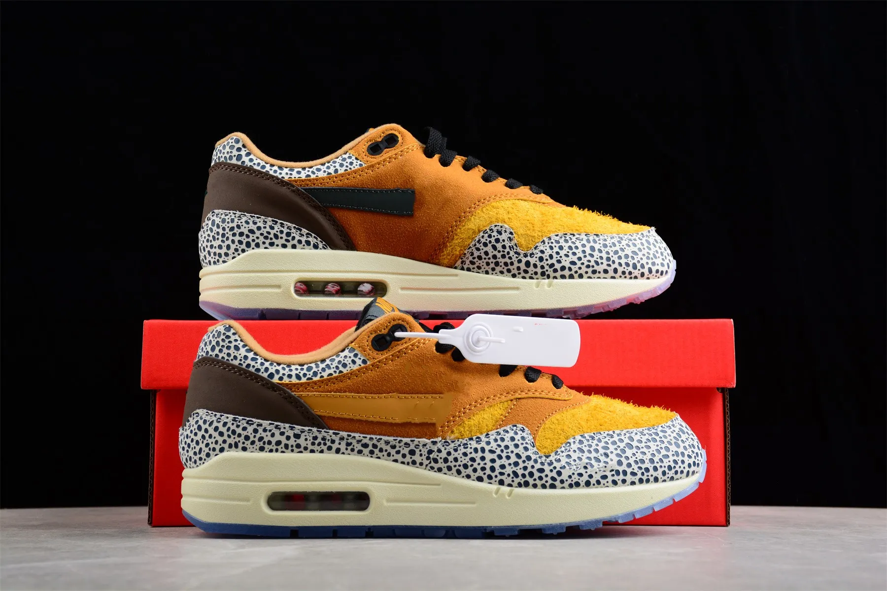 wholesale outdoor running shoes trainer 1 87 atmos safari flax kumquat chestnut men women designer shoes boxes coming
wholesale outdoor running shoes trainer 1 87 atmos safari flax kumquat chestnut men women designer shoes boxes coming