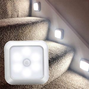 Luz de gabinete con sensor de movimiento pequeño de 6LED y 8 cm, luz nocturna, luz de pasillo cuadrada blanca moderna alimentada por batería para el hogar, escalera, dormitorio, armario, cocina, armario