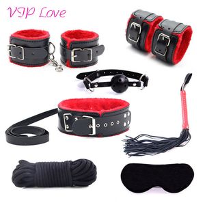 7 Pcs / Set Kit De Bondage Corde Esclave Retenue Mains Balle Bâillon Fouet Cololla Masque Pour Les Yeux Jeux Adultes Fétiche Sex Toys Pour Couples D18103107