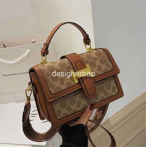 75% Outlet Store Bolsa 2024 Nueva red de moda para mujer Textura roja Diseño cuadrado pequeño Imprimir Un hombro Modelo cruzado