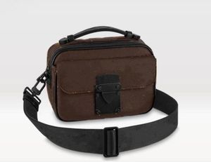 7A Couro Genuíno Homens Mulheres S Tronco LOCK MESSENGER SLING BAG Couro Genuíno-couro Masculino Impressão em Lona Bolsa de Ombro em Relevo Bolsa Embreagem Pacote de Cintura M46688