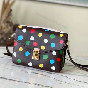 9A Sacs à bandoulière Messenger Sac Pochette Polka Dot Metis Hard Case Lock Toile Cuir Sac à main en relief Sérigraphie Bandoulière 25cm L298