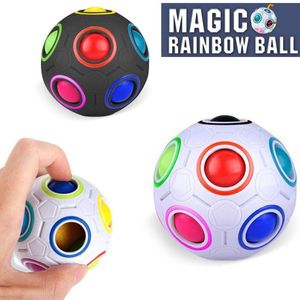 7cm Rainbow Puzzle Ball Fidgets Juguetes Bolsa OPP Cubo de embalaje Magic Rainbows Balls Puzzles Bundle Stress Fidget Brain Teasers Juegos para niños 12 agujeros 0229