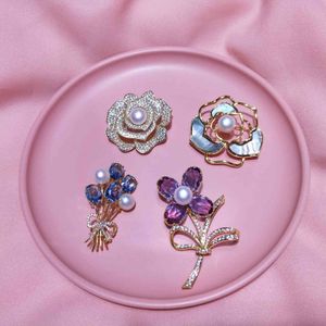 Broche para vestido de mujer con circonita y perlas de agua dulce, Luna, Plata de Ley 925, joyería de mariposa y flor de Camelia