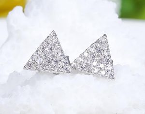 Pendientes de tuerca de plata de ley 925, joyería de moda, pequeño triángulo lleno de cristal de diamante de circón, pendiente súper parpadeante para mujeres y niñas