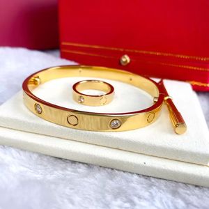 Bracelets de créateurs classiques pour femmes, bijoux indiens, grand poignet avec breloques, pour hommes, mariage, tendance, marque de luxe personnalisée, bracelets en diamant, cadeau d'halloween