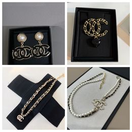 Nouveau haut tendance de créateur, bracelet baroque, collier avec fermoir en perles, chaîne à boules de perles, boucles d'oreilles rétro, accessoires esthétiques pour femmes et filles