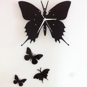 Reloj de pared estéreo 3D de mariposa romántica acrílica, fondo de sala de estar para dormitorio, colgante decorativo, relojes negros para decoración del hogar