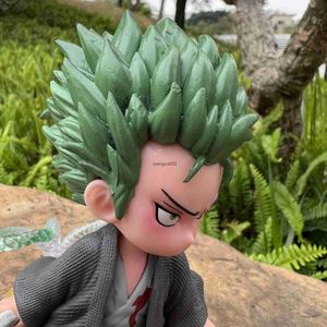 Action Toy Figures 14cm One Piece Roronoa Zoro Action Figure Cartoon Doll Car Mode Model Decorations PVC Toy Cadeau