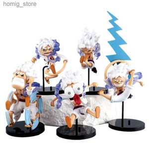 Action Toy Figures 5pcs / Set Mini One Piece Anime Anime mignon Luffy Gear 5 Figurine Sun God Nika PVC Figures Action Collection Modèle de collection Toys pour garçons Y240415