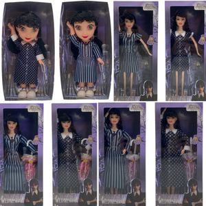 Figurines de jouets d'action mercredi Addams Bjd poupée articulée enlever les articulations poupées de mode avec un ensemble complet de vêtements habiller fille Figure jouet enfants cadeaux 230828