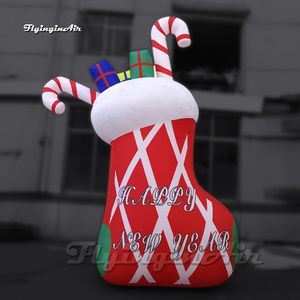 Chaussette de noël gonflable publicitaire, modèle avec canne à bonbons, énorme boîte à bonbons simulée de 3m/6m pour la décoration d'événements de vacances