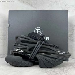 Airbag Mens Cheap Designer Man Shoes One Sneaker Balmaiins Top Sale Quality Match Fashion Foot Foot Male Couples Gwyi