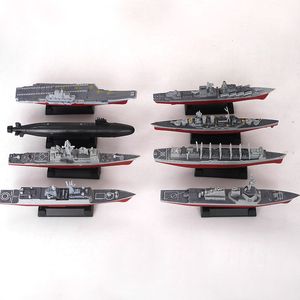 Modelo de avión 8pcs / set Modelo de barco ensamblado en 3D Crucero de misiles de Moscú Submarino de clase Kilo Acorazados Aviones modernos Buque de guerra militar Juguete 230803