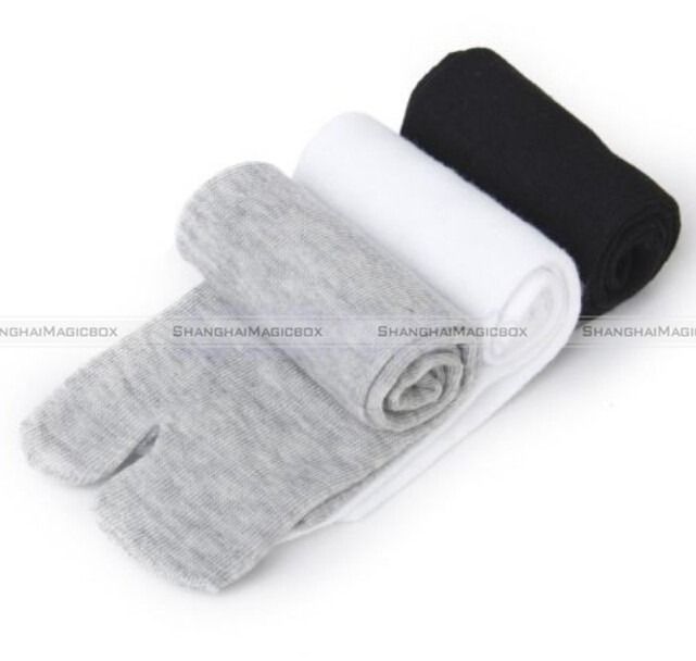 Wholesale-Shanghaimagicbox 3 Pairs Japanese Style Kimono Flip Flop Sandal Split Toe Tabi Socks 21114303, 3 colors
Wholesale-Shanghaimagicbox 3 Pairs Japanese Style Kimono Flip Flop Sandal Split Toe Tabi Socks 21114303, 3 colors