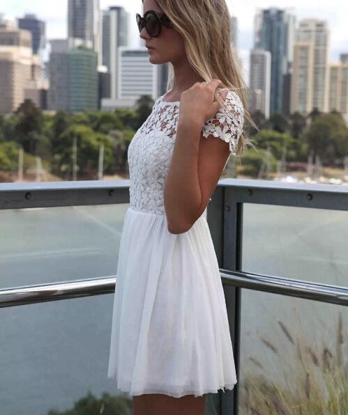 Wholesale-2015 Fashion Women Summer Dress Crochet Embroidered Patchwork Girl Pleated Tulle Chiffon Lace Backless Sexy Party Club Dresses