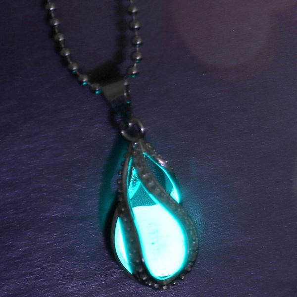 wholesale-fashion glowing necklace pendant water drop glowing stone jewelry charm glow in the dark pendants gift necklace for women, Silver
wholesale-fashion glowing necklace pendant water drop glowing stone jewelry charm glow in the dark pendants gift necklace for women, Silver