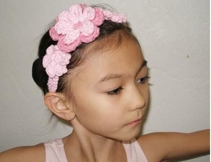 CROCHETING FLOWER HEADBANDS ? CROCHET PATTERNS