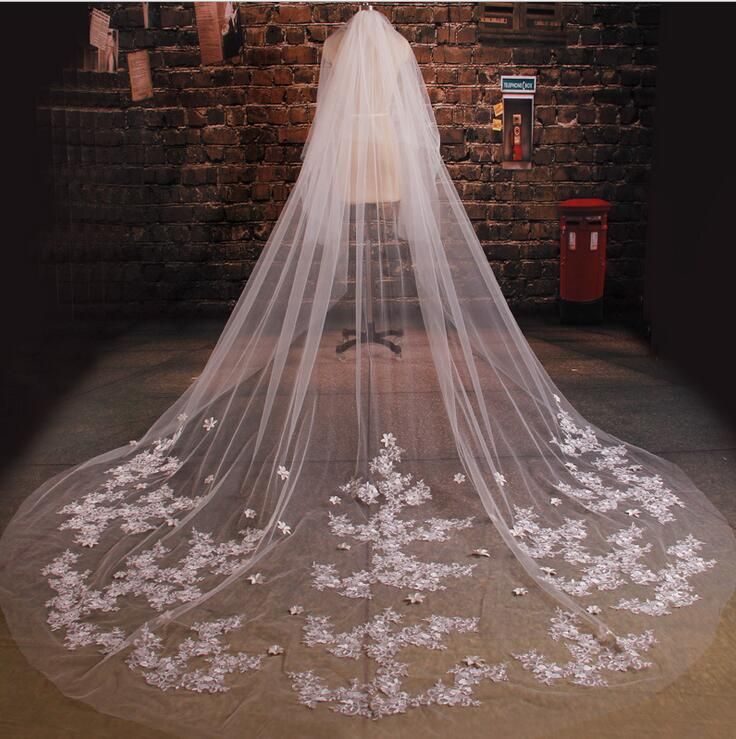 Bridal Veils Long Veils Soft Three Meters Long Veil with Lace Cathedral Veils White Ivory Veils HT93
