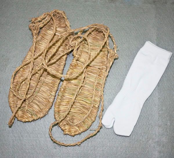 COSPLAY BLEACH STRAW SANDALS SLIPPER SHOES + FREE SOCKS, 6.31 ... COSPLAY BLEACH STRAW SANDALS SLIPPER SHOES + FREE SOCKS, 6.31 ...